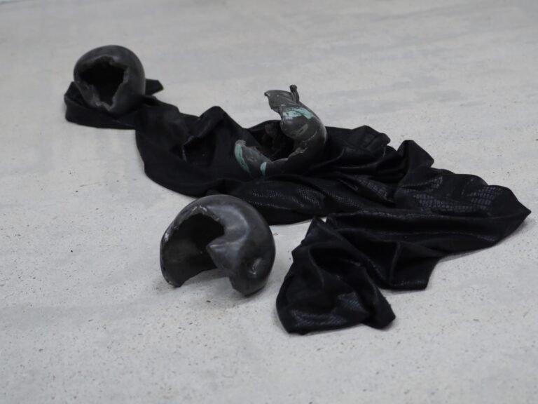 E. Windisch | Inside–Outside_photo;sasha