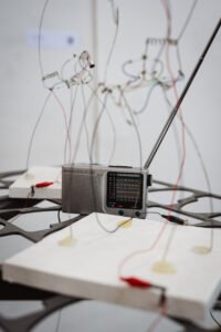 ‘Talking Transmitter - FSK Frequency Shift Keying’ - Christoph Theiler | photo: R. Putenau